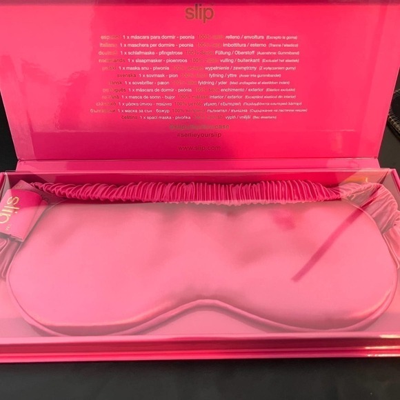 SLIP Silk Sleep Mask Pink - Picture 6 of 7